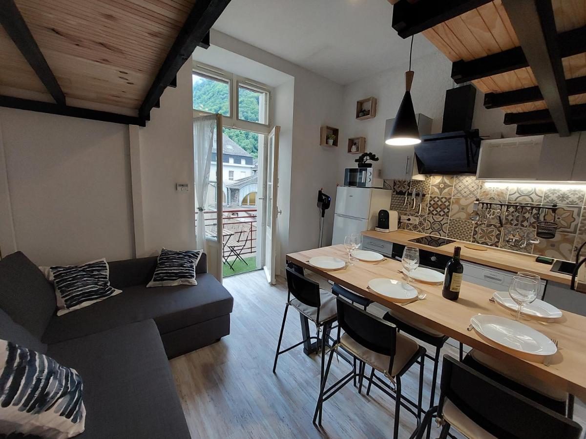 Appartement Mezzanine 6 Personnes Avec Balcon Vue Sur La Montagne Cauterets Εξωτερικό φωτογραφία